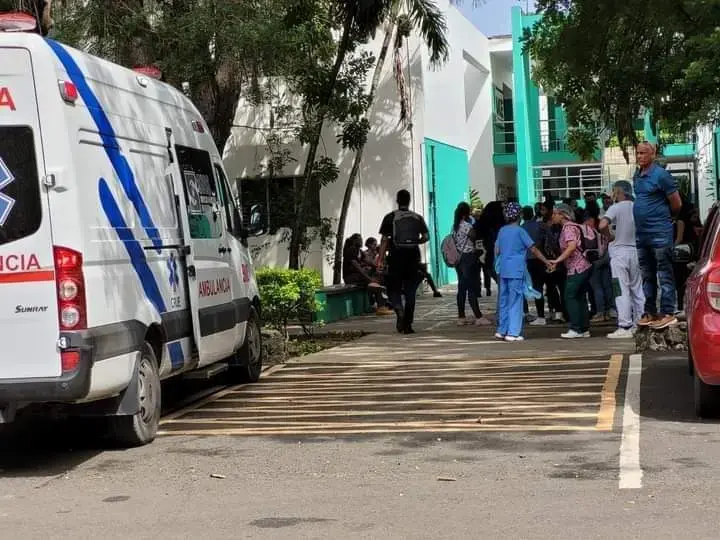 Explosión en laboratorio de Universidad UCE deja varios heridos entre estudiantes y un maestro