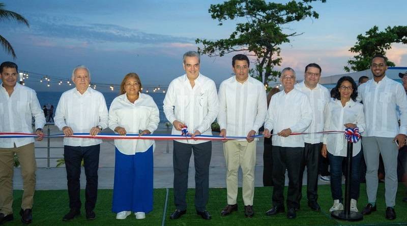 Inauguran remozamiento malecón Santo Domingo Este