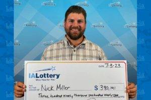 Nick Miller, ganador de casi 400 mil dólares.