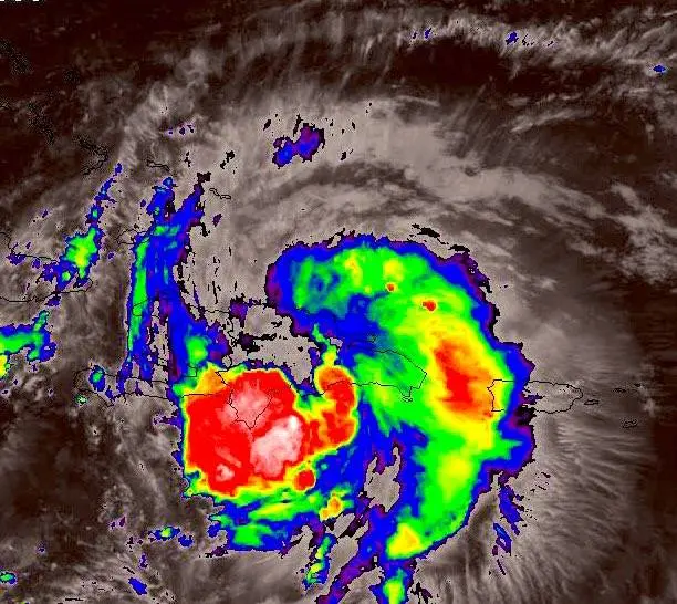 Comienza el período más peligroso de la tormenta tropical Franklin en RD, según meteorólogo