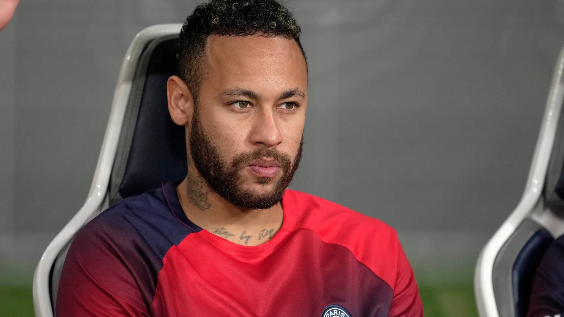 Neymar es oficialmente un jugador del Al Hilal saudí