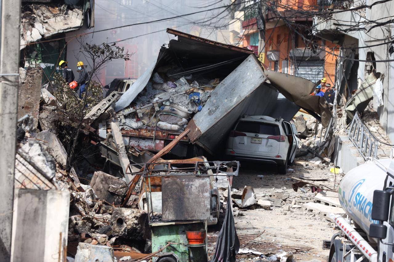Tragedia en San Cristóbal: 11 muertos, 59 heridos y 10 desaparecidos, según el COE