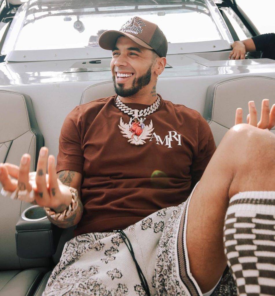 Yailin lanza canción para su hija Cattleya y Anuel responde