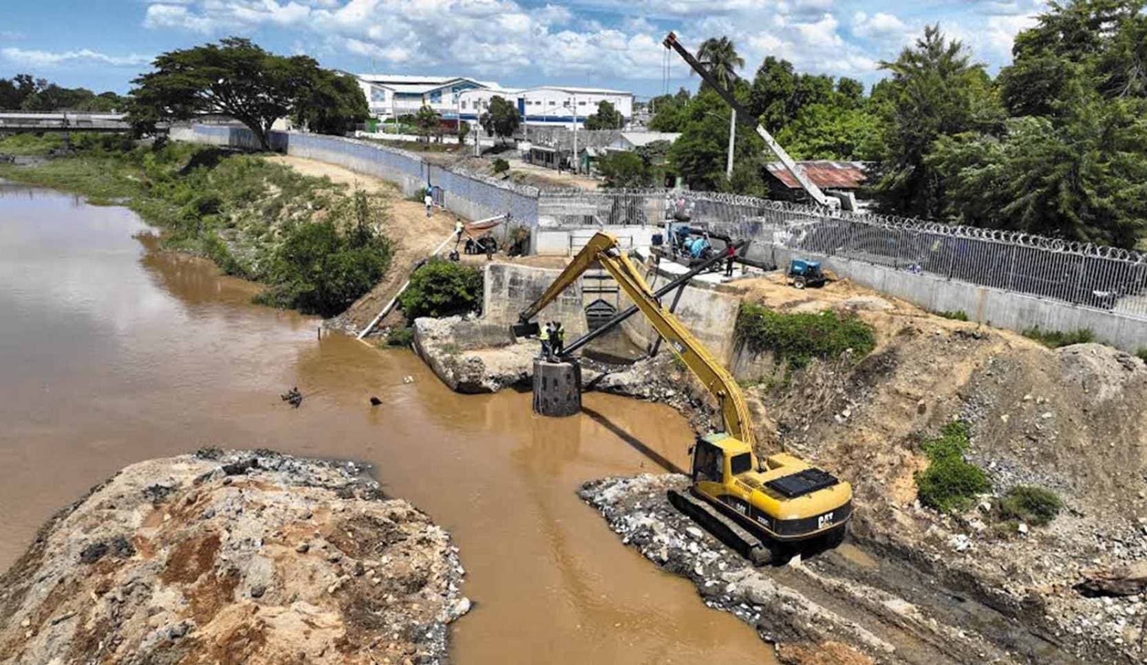 Indrhi garantiza agua productores de Dajabón