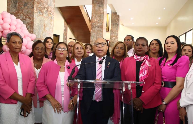 Cámara y Senado llaman a prevenir cáncer de mama