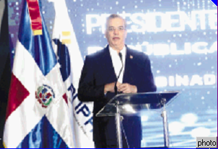PRSC y PRI proclaman a Luis su candidato presidencial