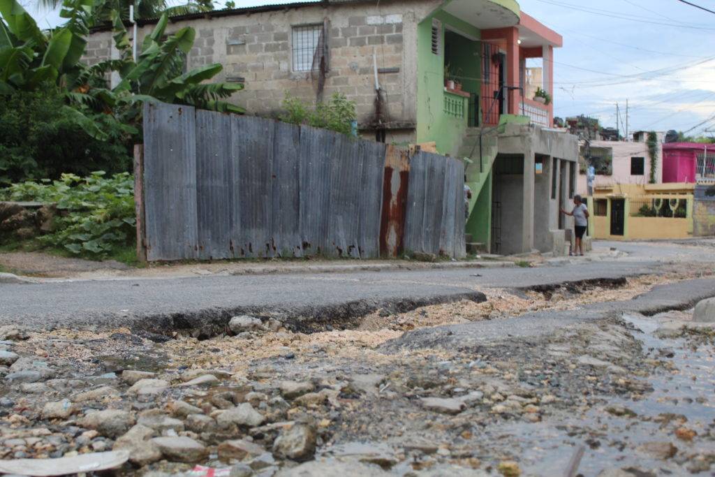 Piden a autoridades intervenir por casos de dengue a Cancino Adentro