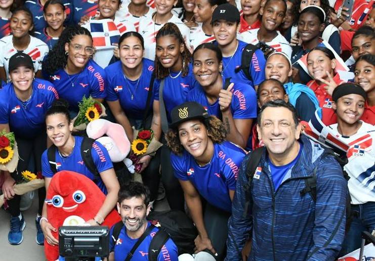 Las Reinas del Caribe regresan a RD tras ganar oro en Panamericanos 2023