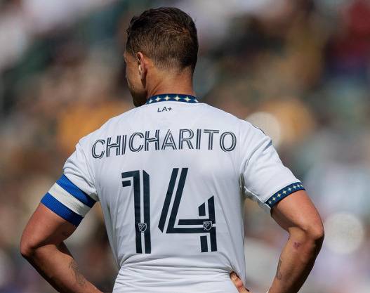 LA Galaxy se separa del delantero mexicano Chicharito Hernández