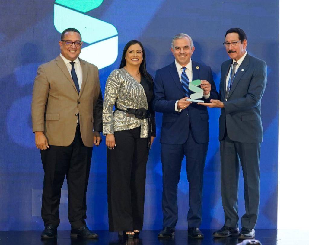 Inespre obtiene el primer lugar en Satisfacción Ciudadana durante premiación del MAP