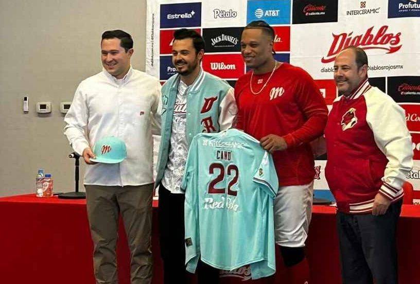 Robinson Canó es presentado por los Diablos Rojos