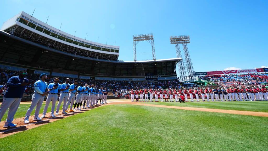 El mánager de Rays, Kevin Cash, elogia condiciones del estadio Quisqueya Juan Marichal