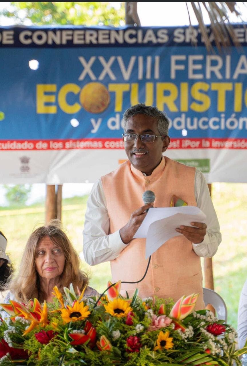 Embajador de la India felicita organizadores Feria Ecoturística y Producción de Sabana de la Mar