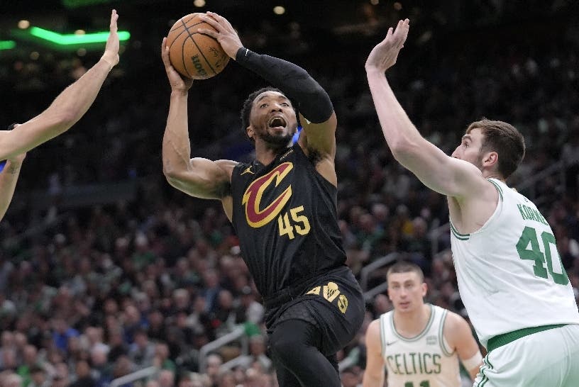 Horford encesta 11 en revés Celtics ante los Cavaliers