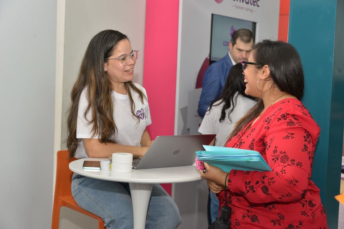 Más de 500 vacantes de empleos disponibles en la Feria de Talentos de INTEC 2024