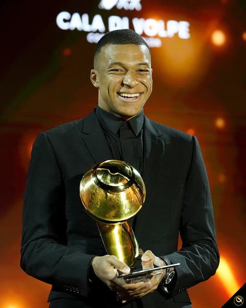 Kylian Mbappé, mejor jugador de la temporada de los Globe Soccer Awards