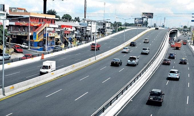 Obras Públicas cerrará al tránsito vehicular pasos a desnivel y puentes por mantenimiento