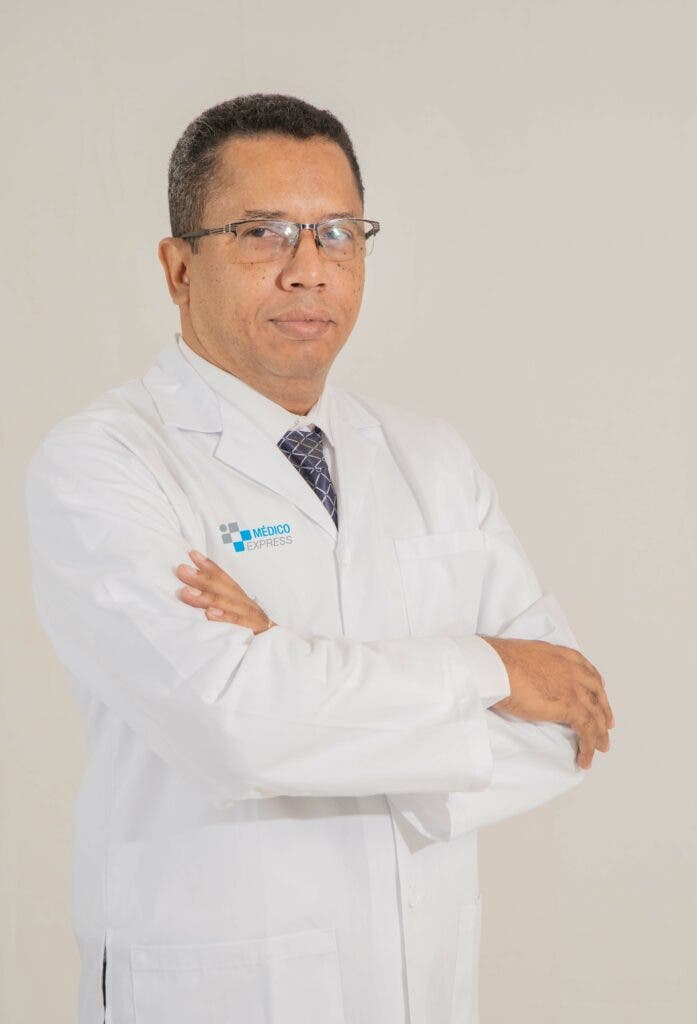 Doctor Josue Hernandez director medico de Medico Express