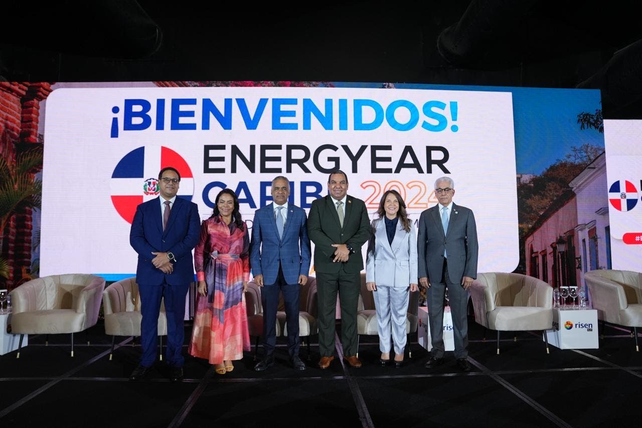 Afirma diversificación de matriz energética, innovación tecnológica y almacenamiento son claves en transición energética