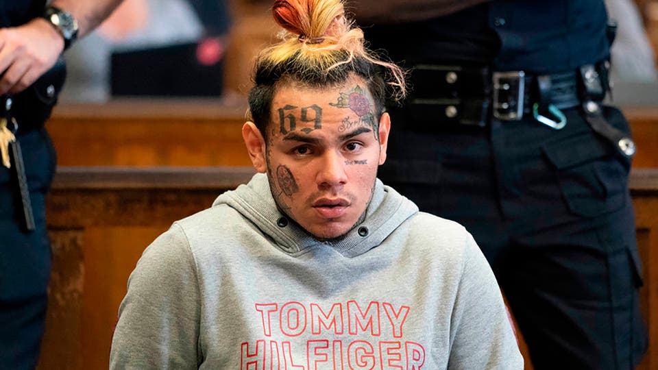 Tekashi 6ix9ine fue arrestado en Nueva York por violar las condiciones de su libertad condicional