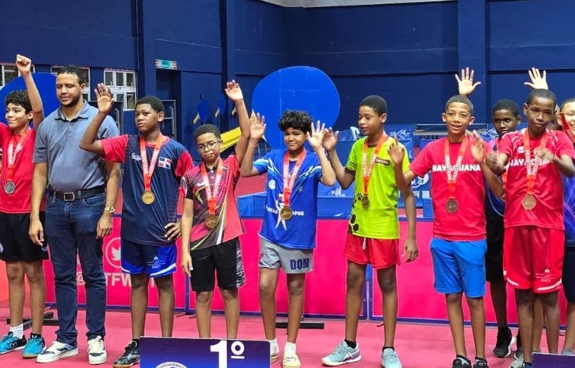 Santiago, campeón torneo nacional tenis de mesa U-11 y U-15