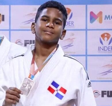 Cuevas gana bronce en Panam judo