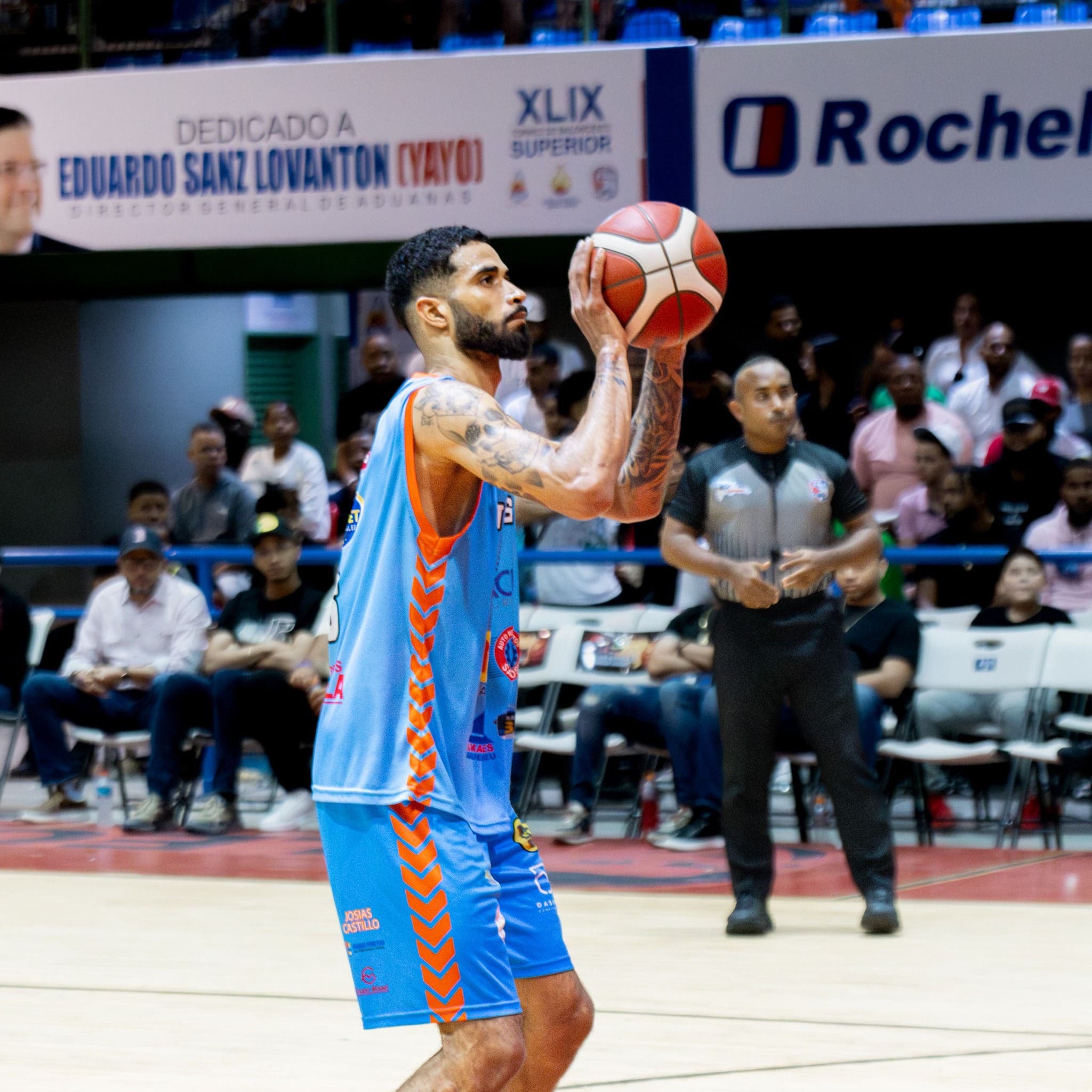 Savica y San José triunfan en basket