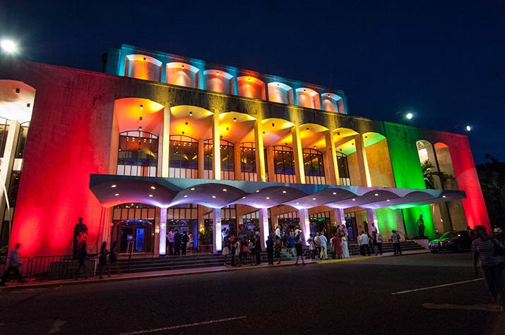 Teatro Nacional Eduardo Brito Fachada