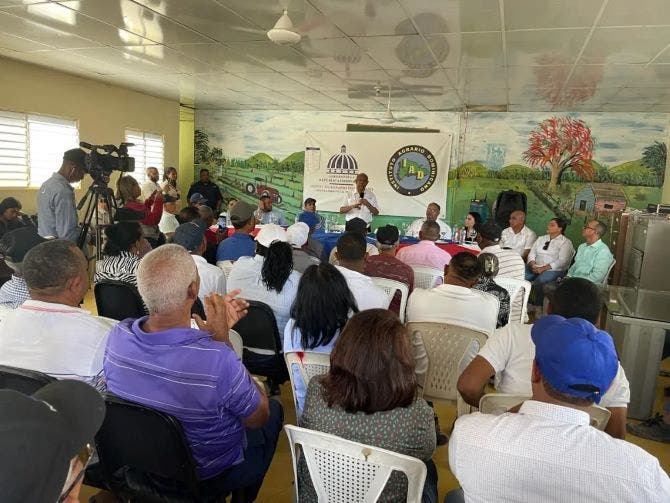 IAD evalúa con productores efectos inundaciones PP