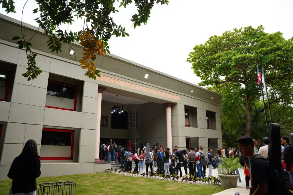 Ministerio de Cultura Fundacion AES e Itabo inauguran ‘Berklee en Santo Domingo 2025